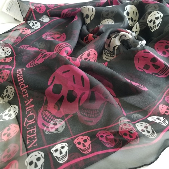 Alexander McQueen Skull Silk Large Scarf Black Red - Picture 4 of 6